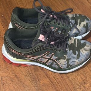 ASICS Women's Athletic Shoes - Green and Pink Camouflage